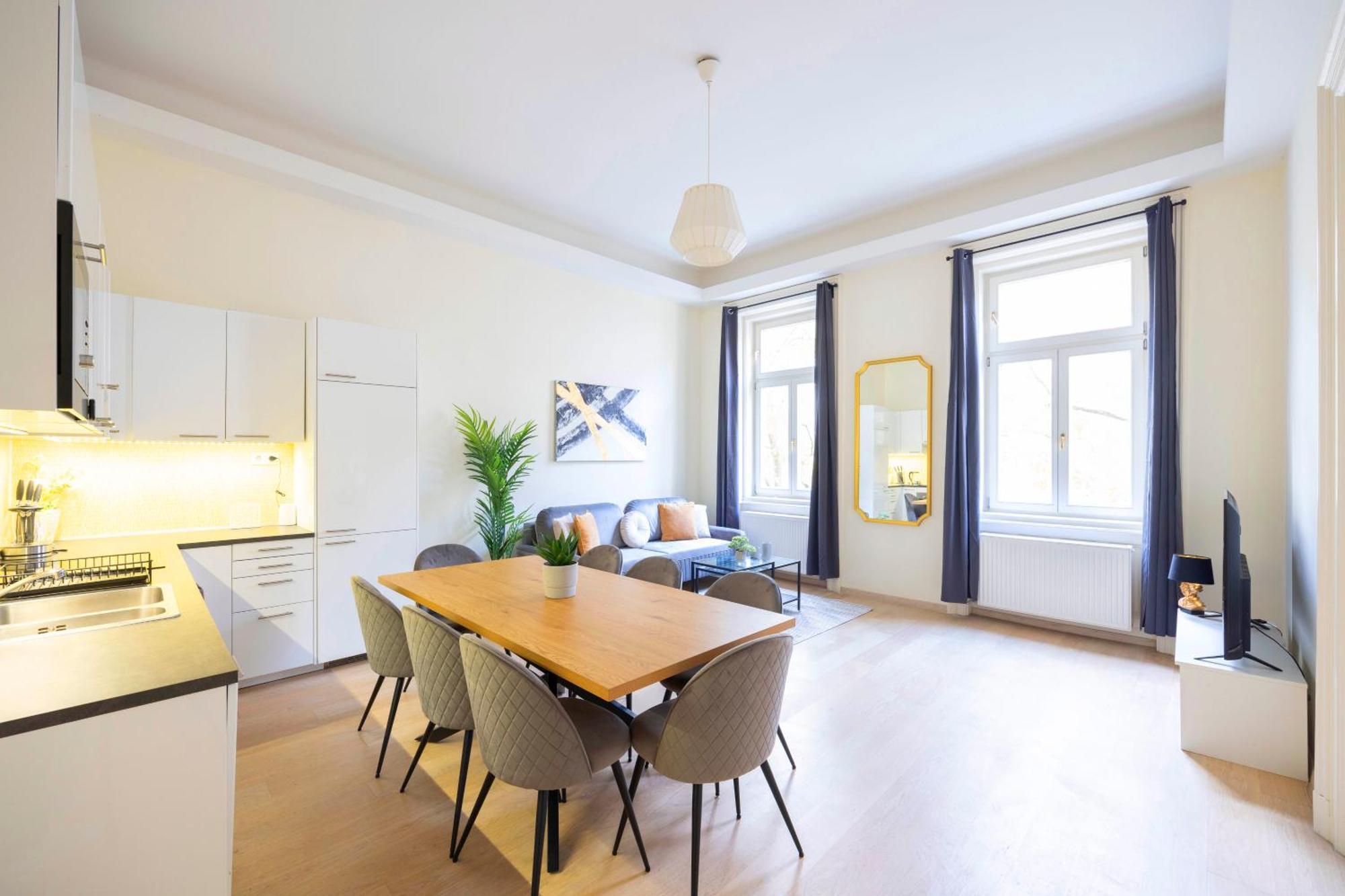 Exclusive & Spacious Central Residence W/ 4Bedrm 2Bathrm Budapest Exterior photo