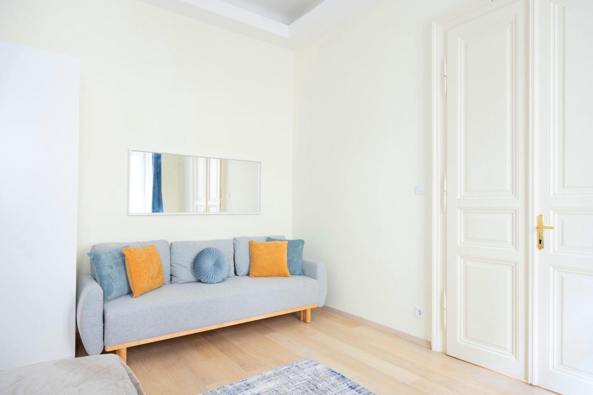 Exclusive & Spacious Central Residence W/ 4Bedrm 2Bathrm Budapest Exterior photo